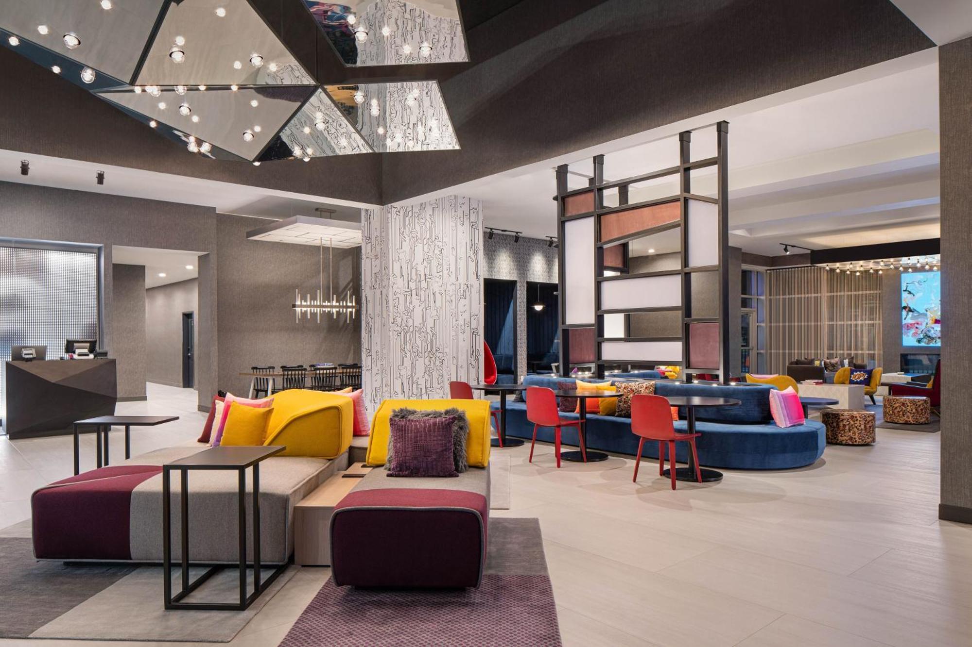 Отель Aloft Katy Mills Экстерьер фото